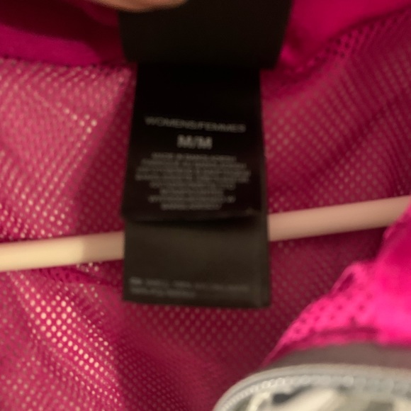 The north face light weight jacket - Picture 3 of 4